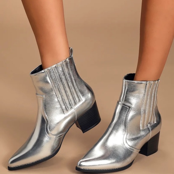 Mandy Jo pointed toe ankle booties - sold out online - Picture 2 of 4